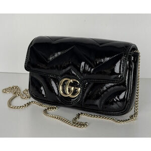 Gucci GG Marmont Super Mini Patent Leather Shoulder Bag in Black S08